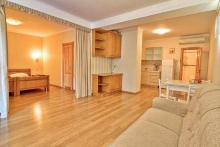 1-уровневые однокомнатные апартаменты с видовой террасой №706