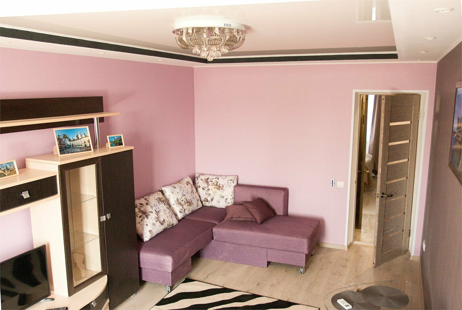 №1. 2-комнатные апартаменты с 1 спальней и залом