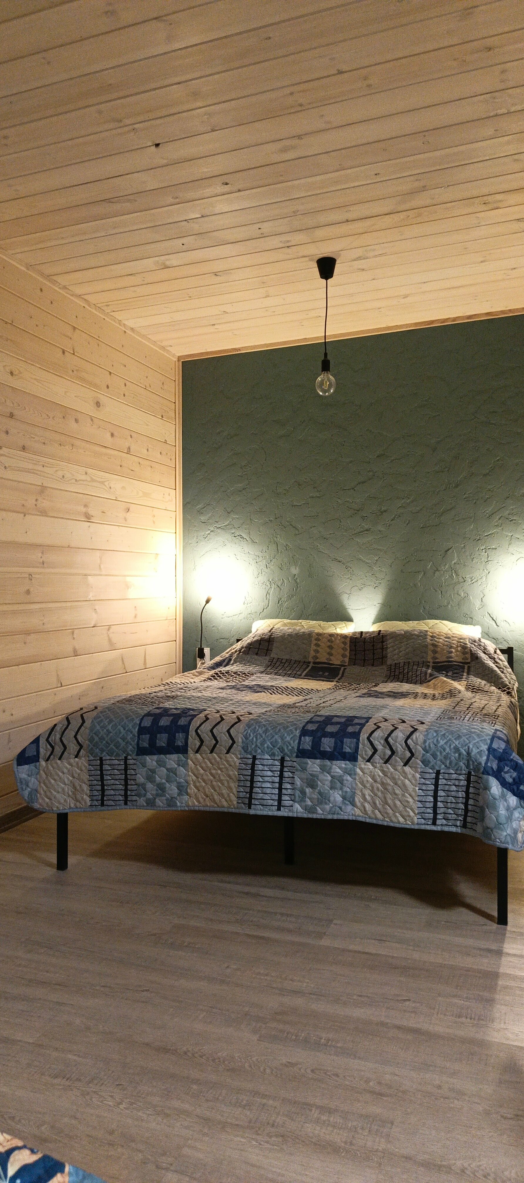 Cемейный номер с собственной ванной комнатой