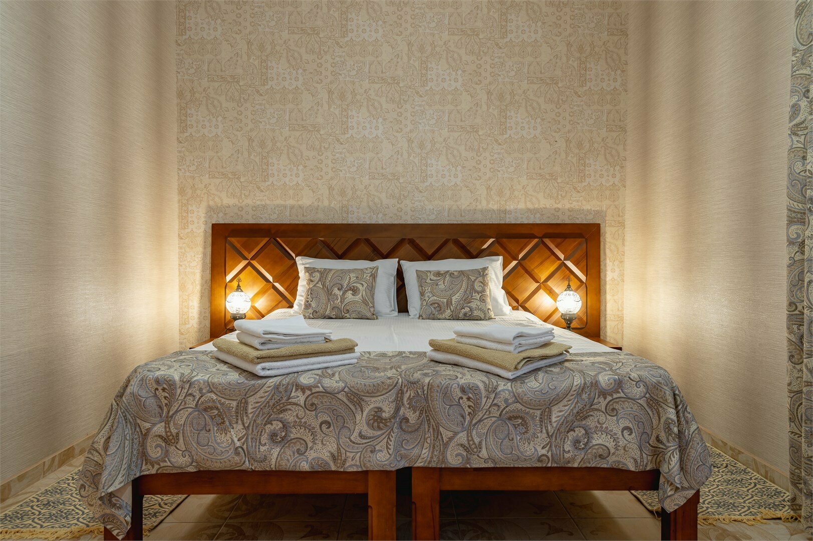 Делюкс с видом во двор