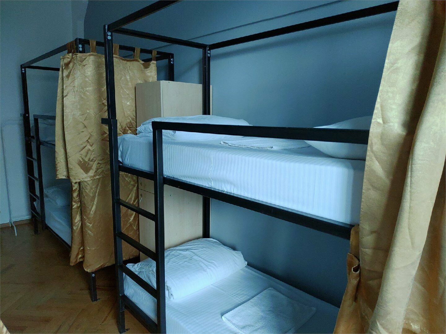 Верхнее место в женском 6-местном номере №412