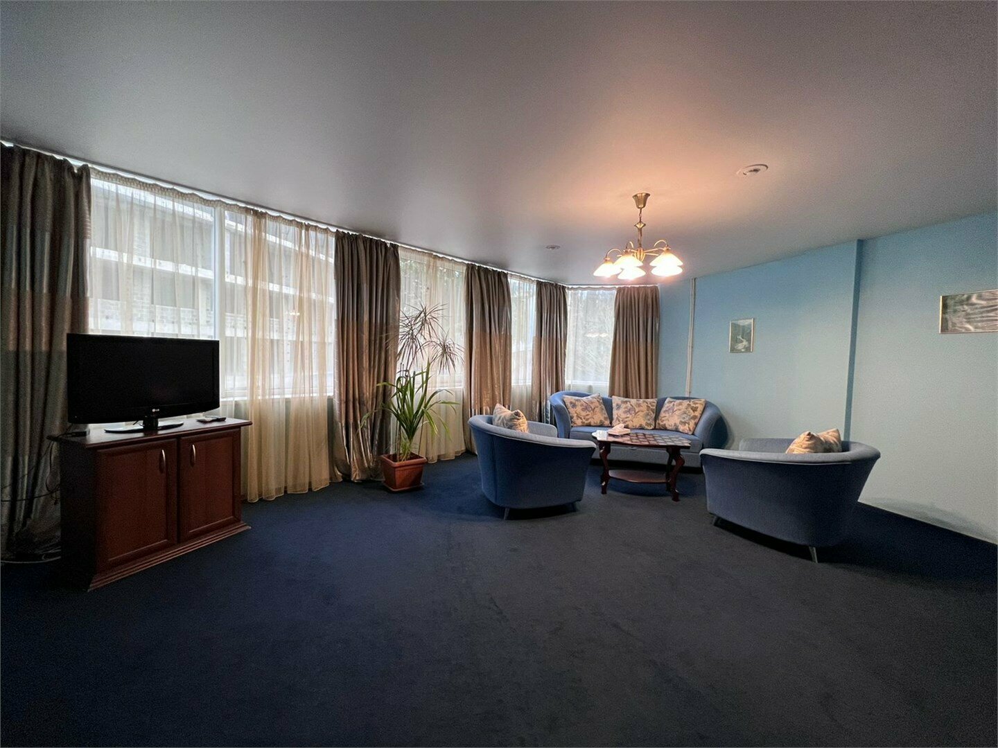 Люкс-Студия