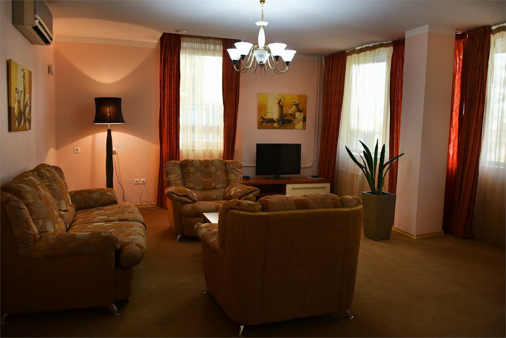 Улучшенный люкс