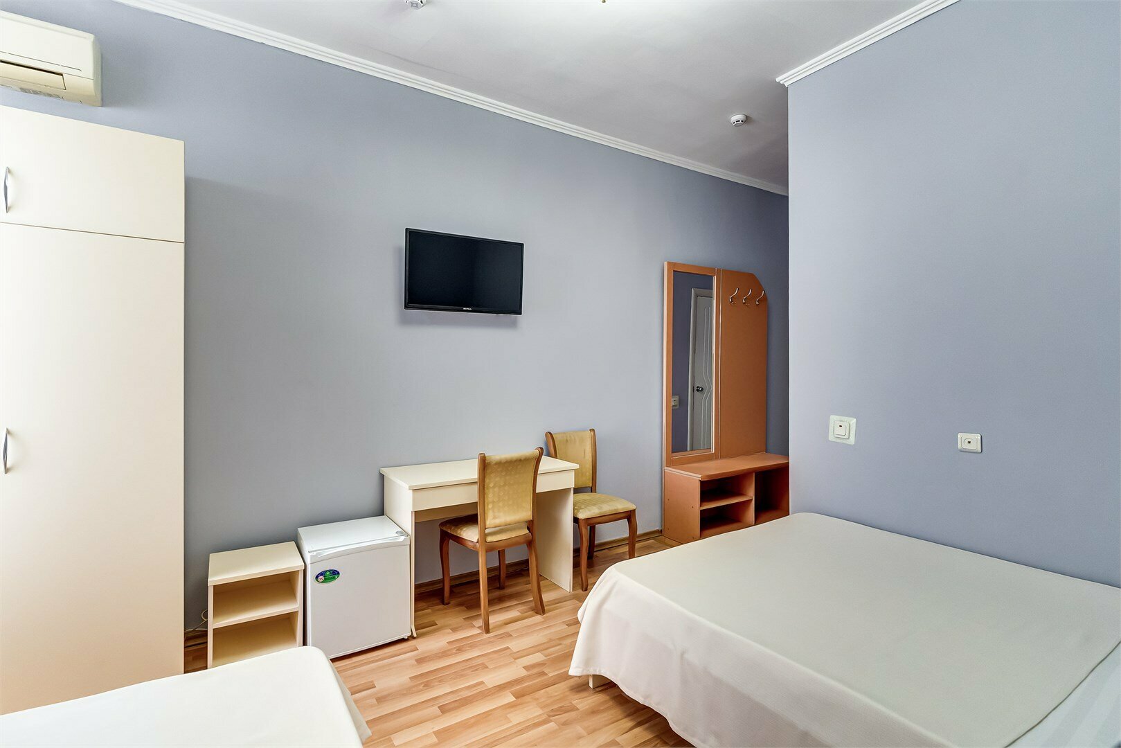 Семейный Трехместный