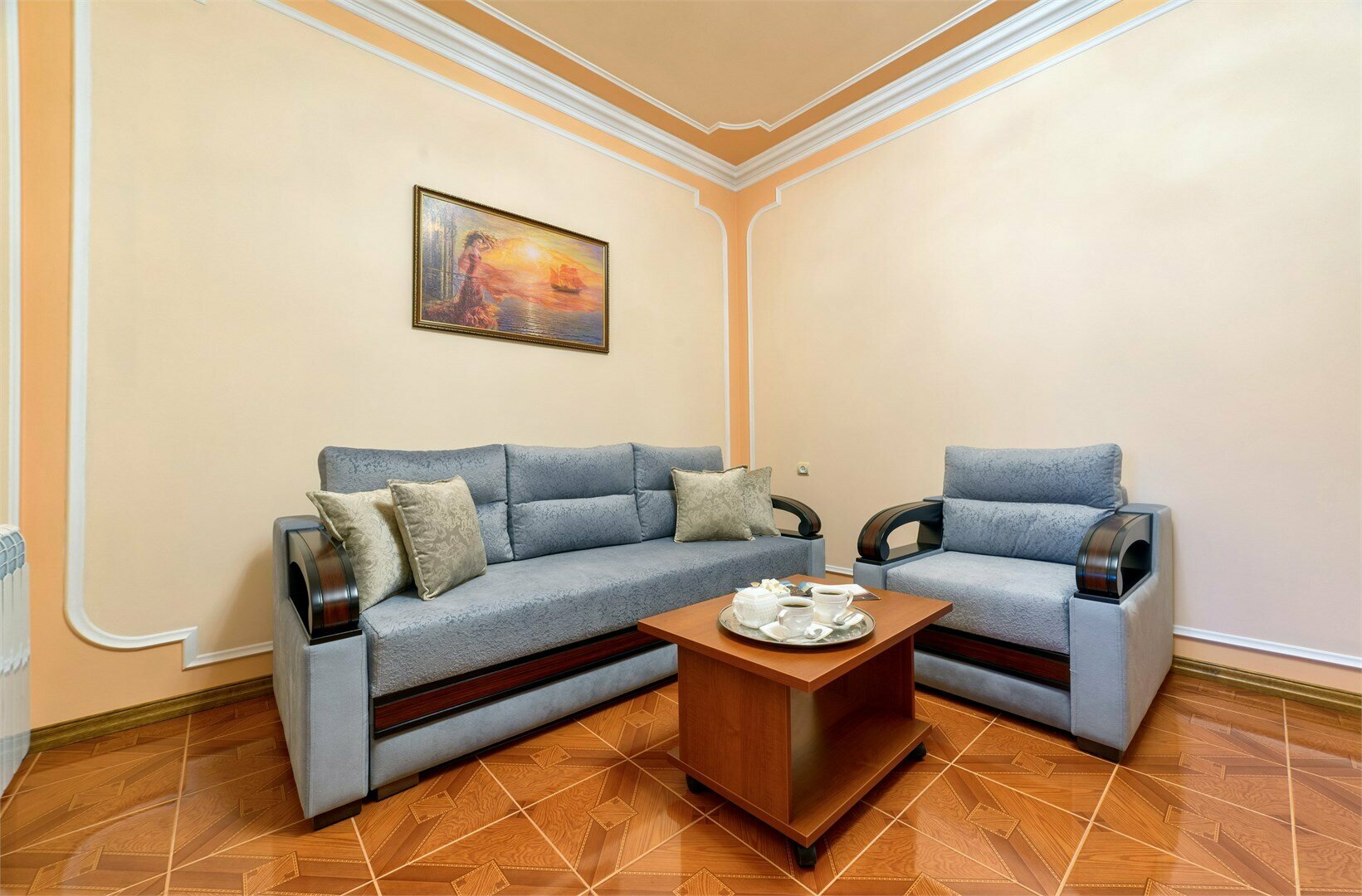 Двухкомнатный семейный номер с 1 кроватью или 2 раздельными кроватями + диван кровать