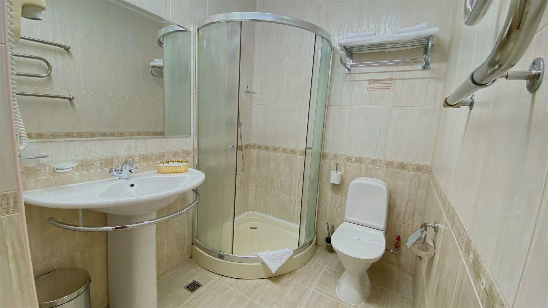 Полулюкс DBL 211