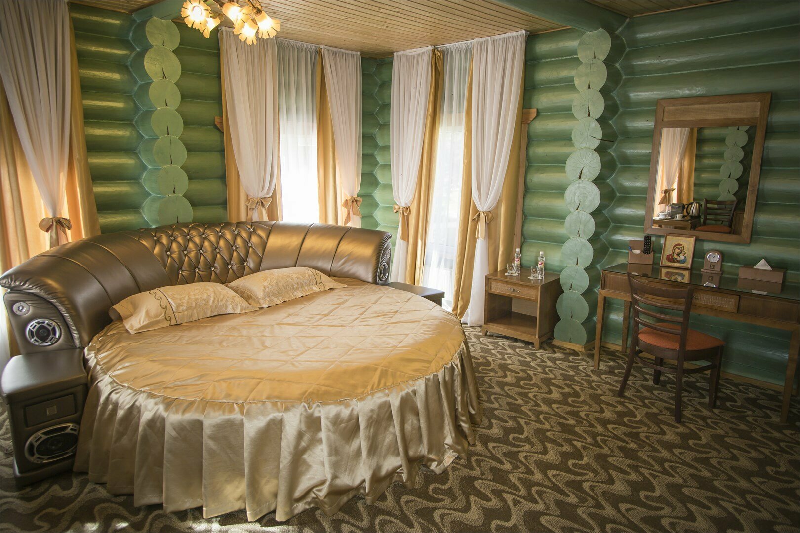 "Бревенчатый дом" с двумя спальнями