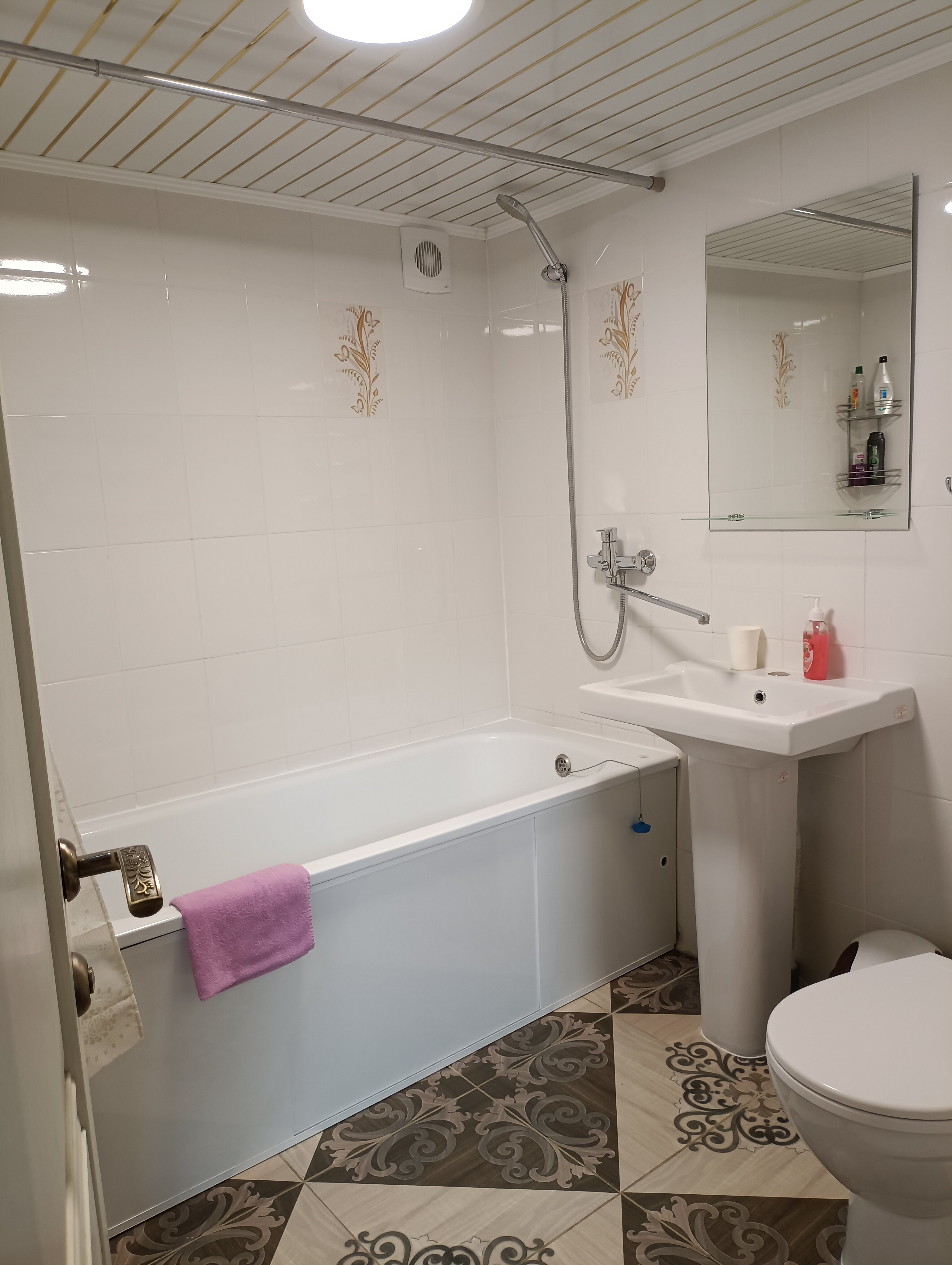 Двухуровневый четырехместный номер