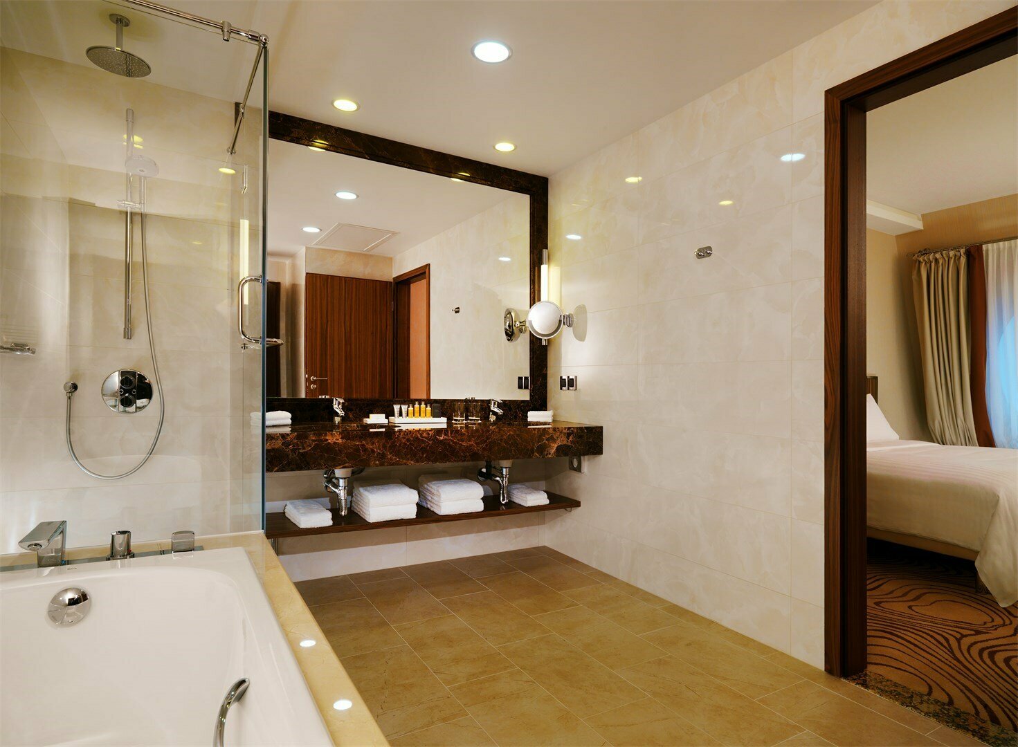 Полулюкс с 1 кроватью «King size» с видом на театр