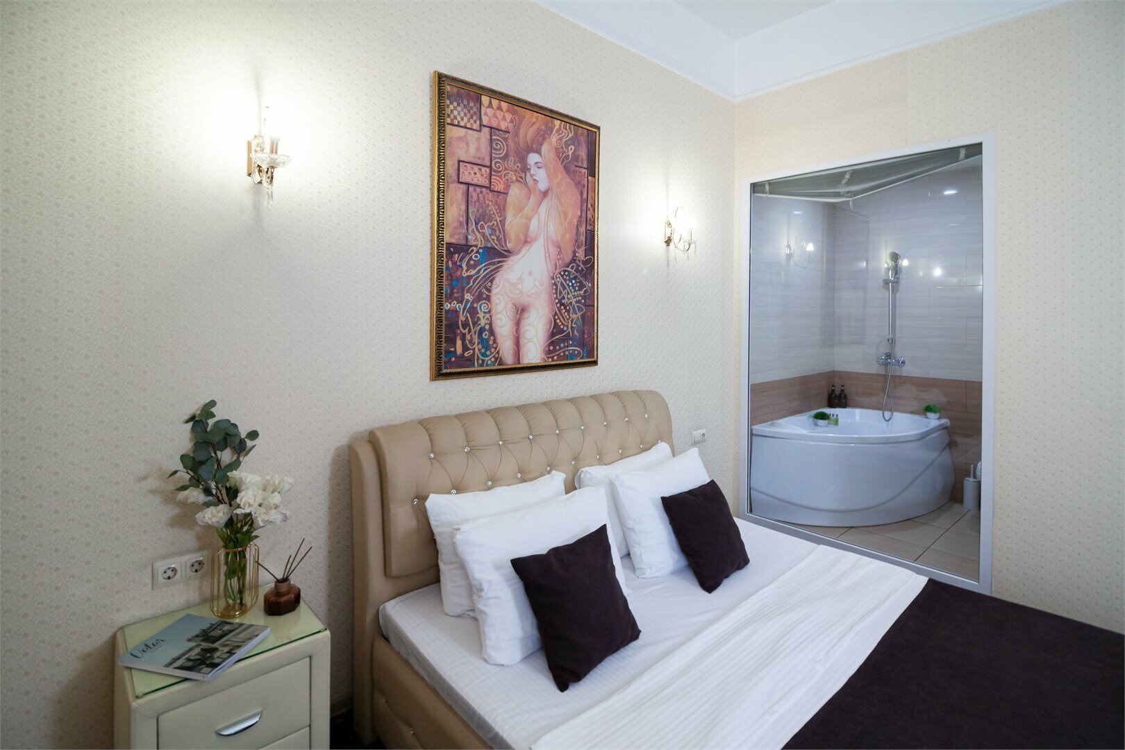 Улучшенный номер с кроватью размера «queen-size»