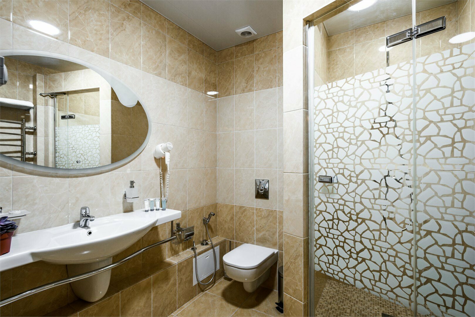 Номер категории "Джуниор Сюит"