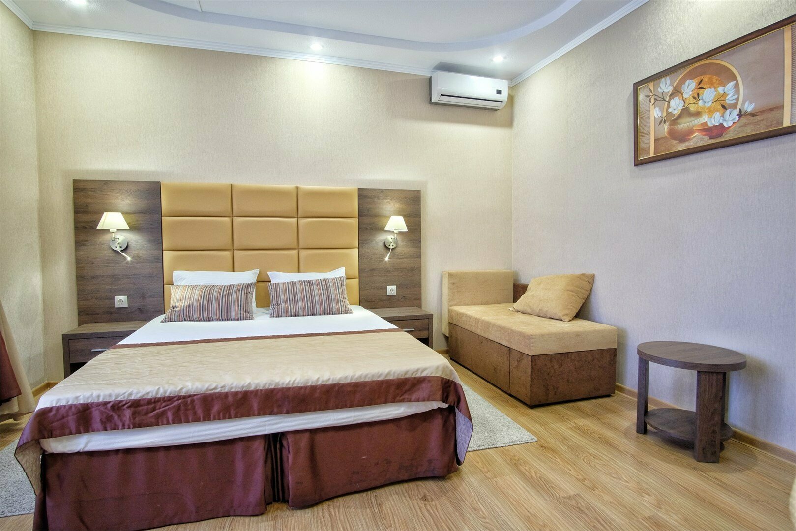 4-х. местный  "Улучшенный" двухкомнатный 1 эт.