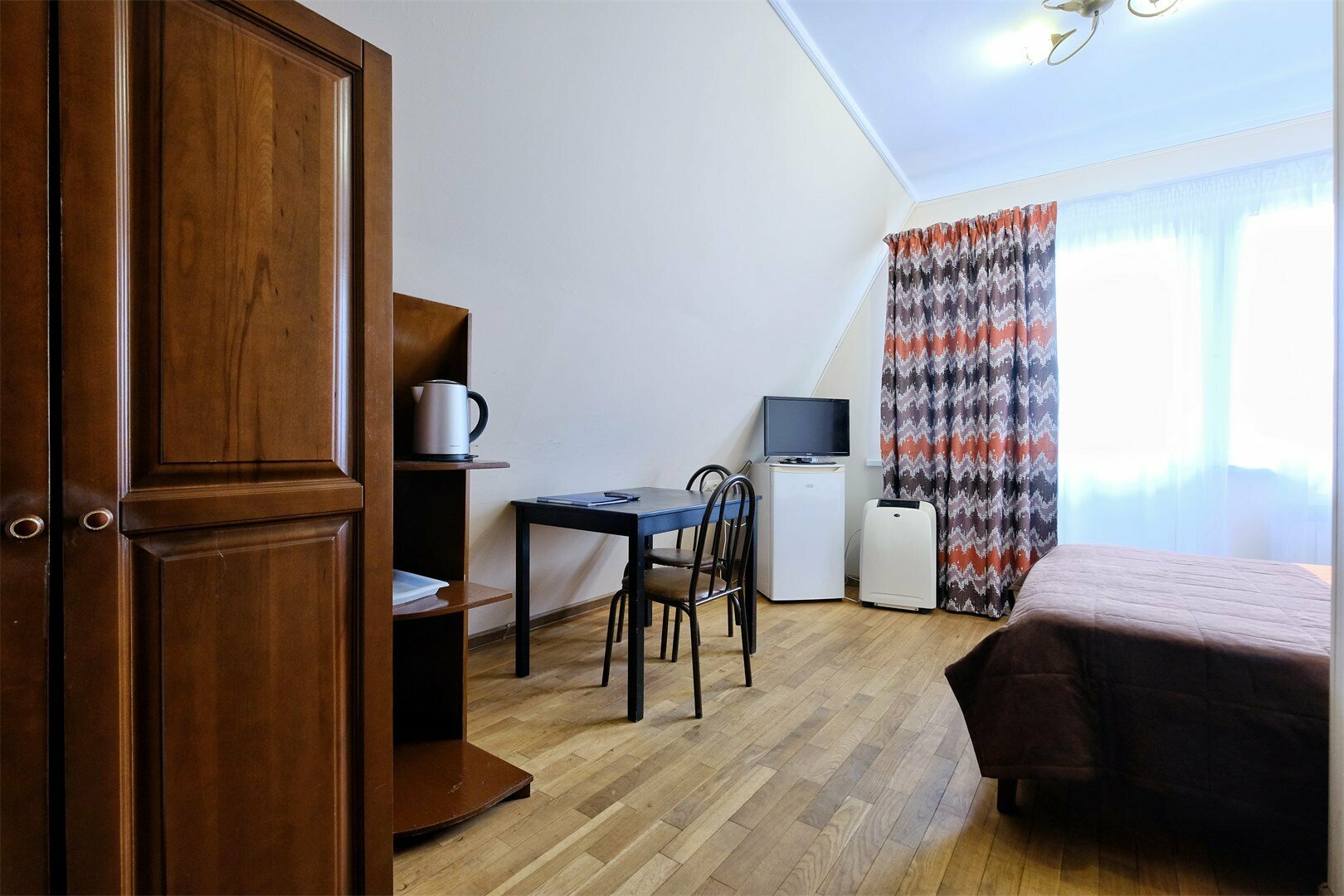 Двухместный номер эконом-класса с 1 кроватью