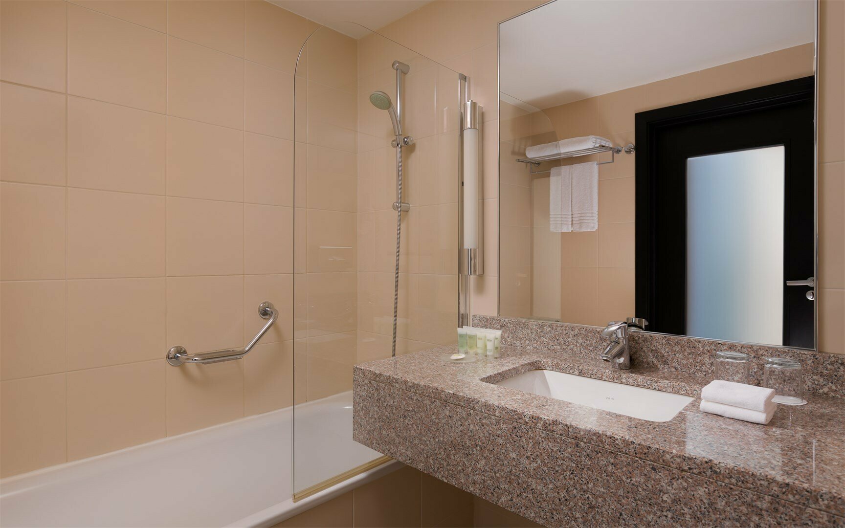 Делюкс с одной большой кроватью "King size"