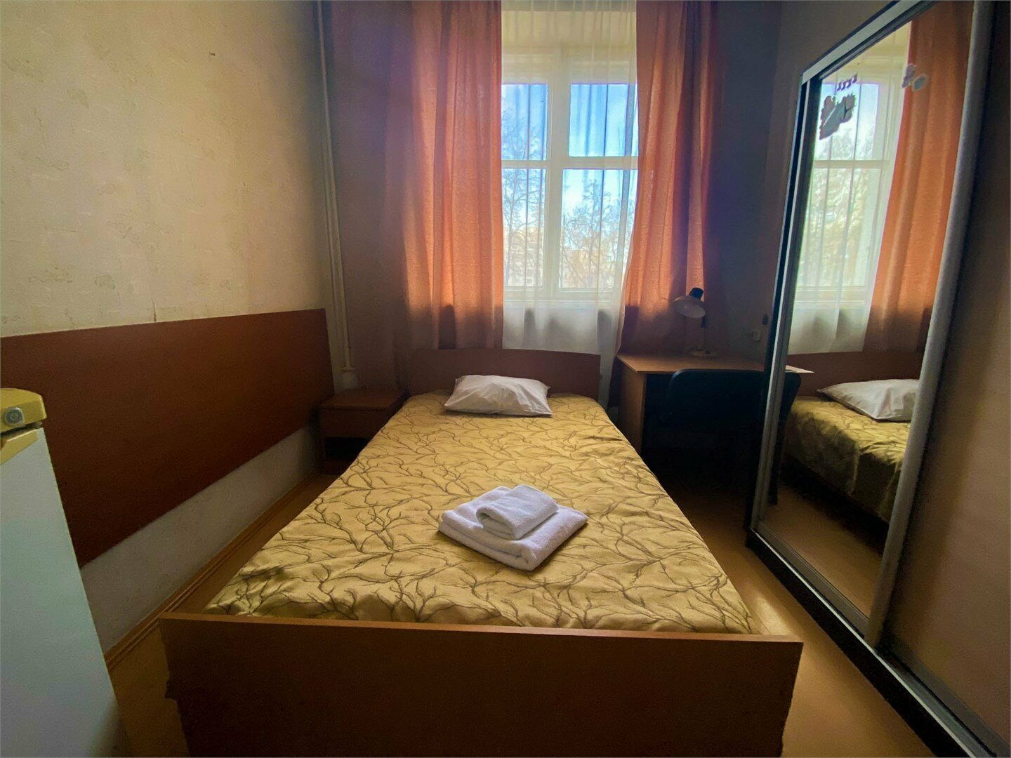 Одноместный номер РЕТРО с собственными удобствами