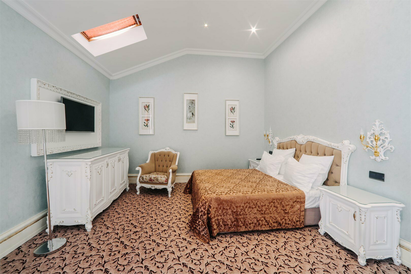 Семейный с балконом