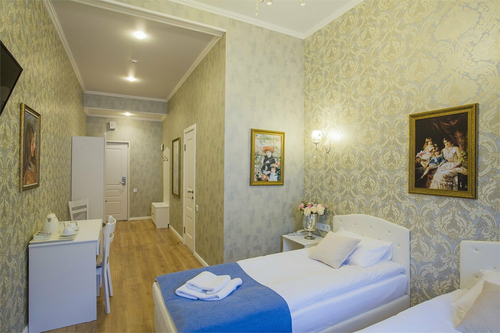 Комфорт с кондиционером (до 3-х человек, номер 1-й категории)