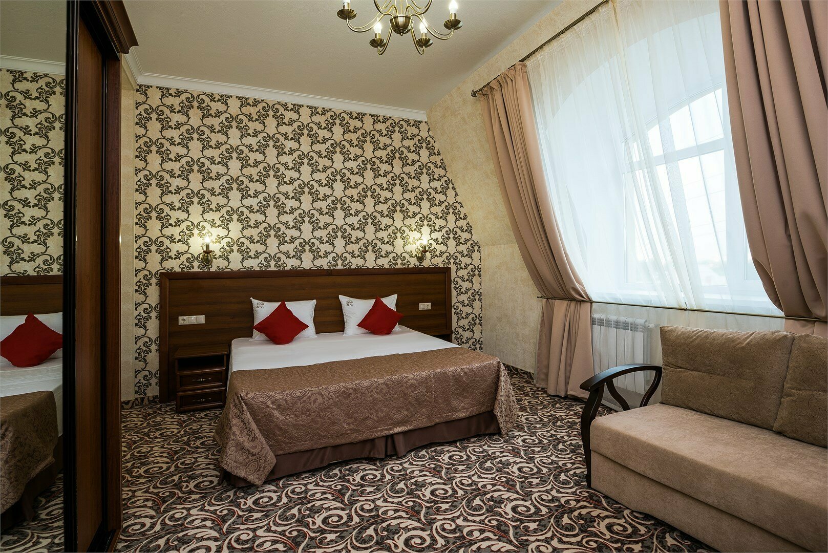 Улучшенный двухместный номер