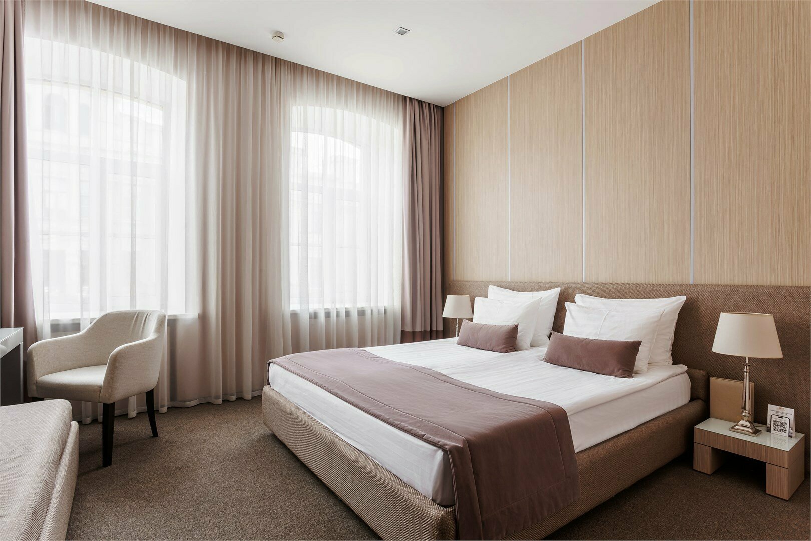 Улучшенный с 1 кроватью размера "King-size"