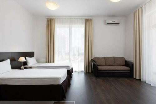 Апартаменты с 1 спальней (с кухней) для маломобильных гостей в Альфа Сириус Прибрежный квартал