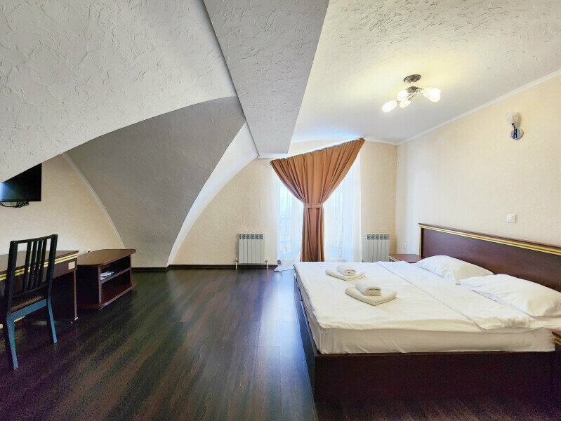 Двухместный номер Делюкс с 1 кроватью и балконом