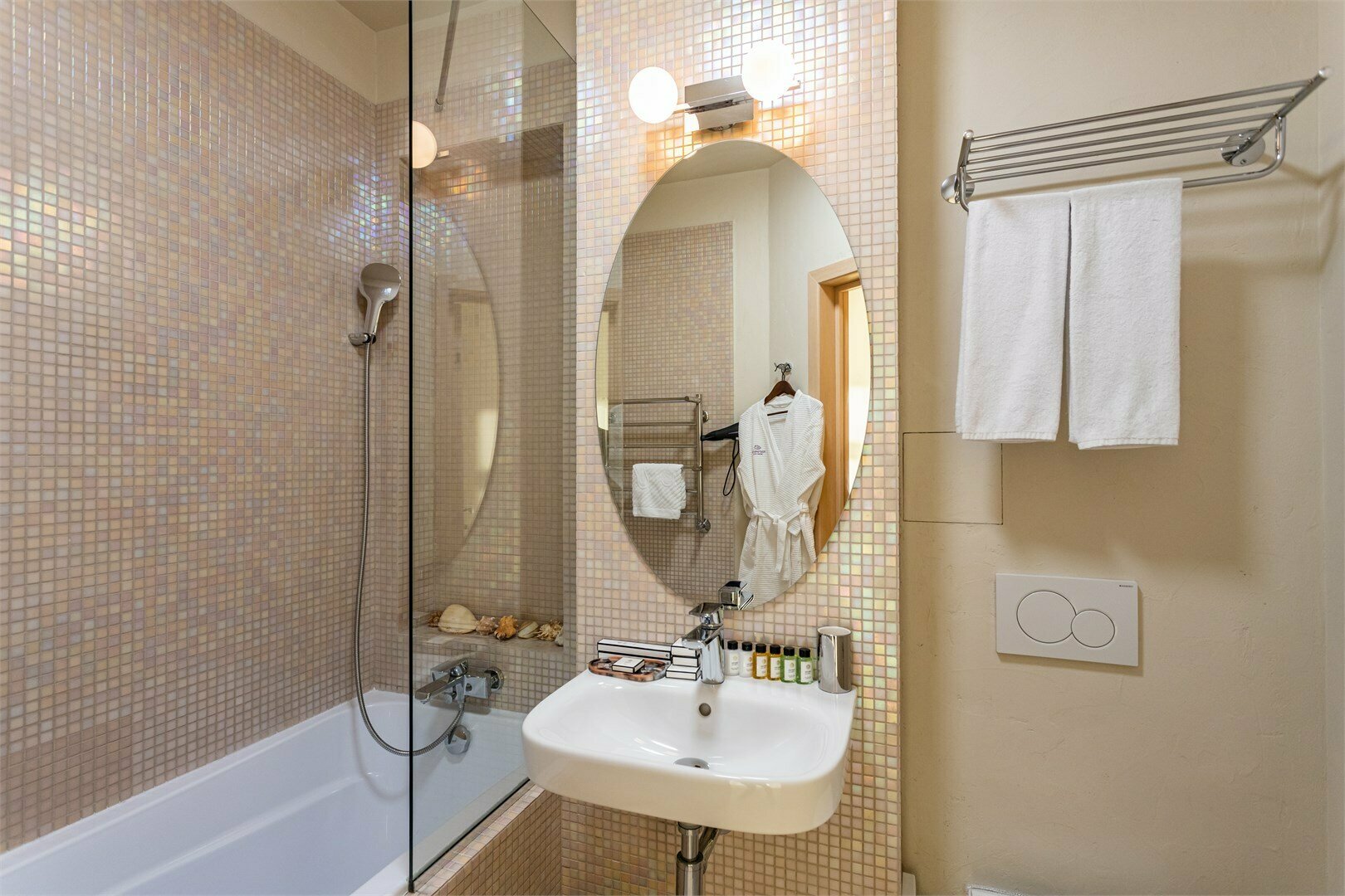 Джуниор Сюит с видом на море и балконом