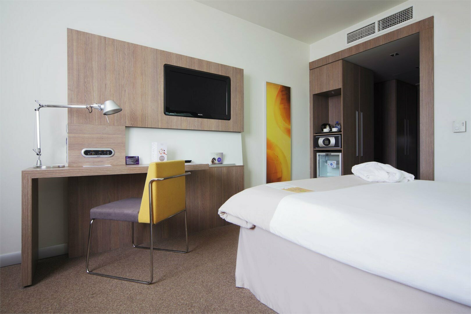 Стандартный номер с кроватью размера «king-size»