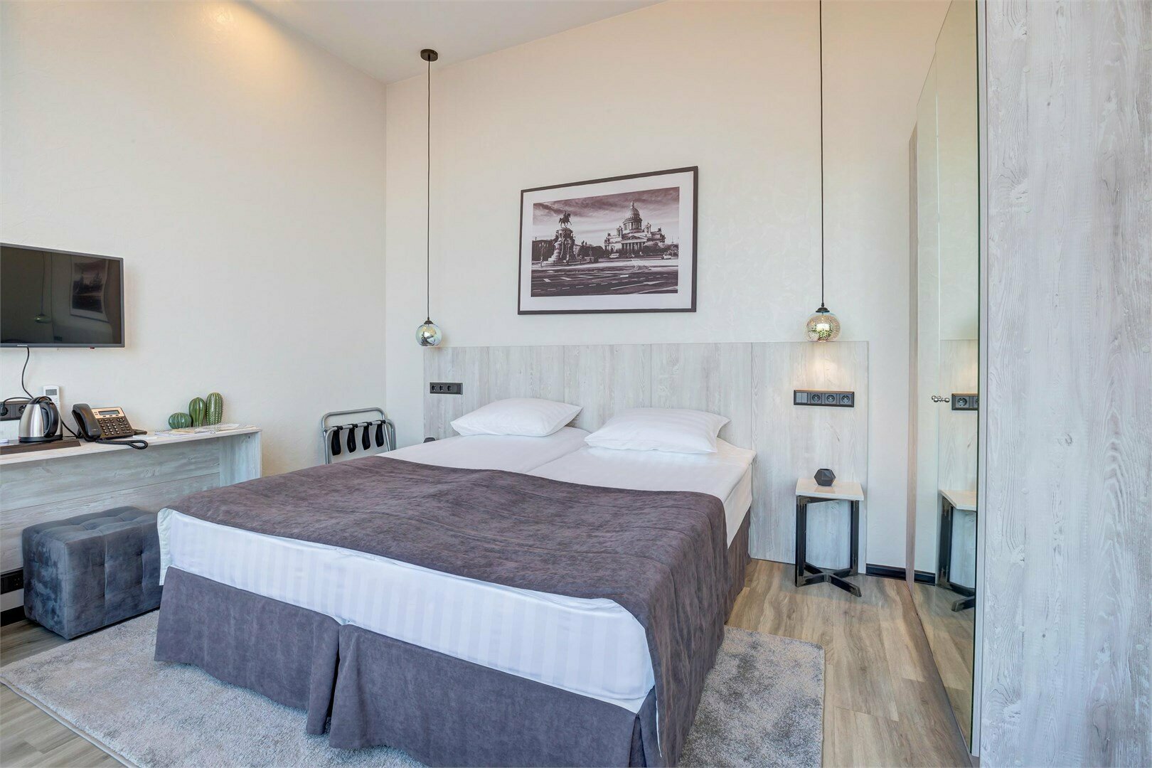 Панорамный стандарт с двуспальной или двумя раздельными кроватями