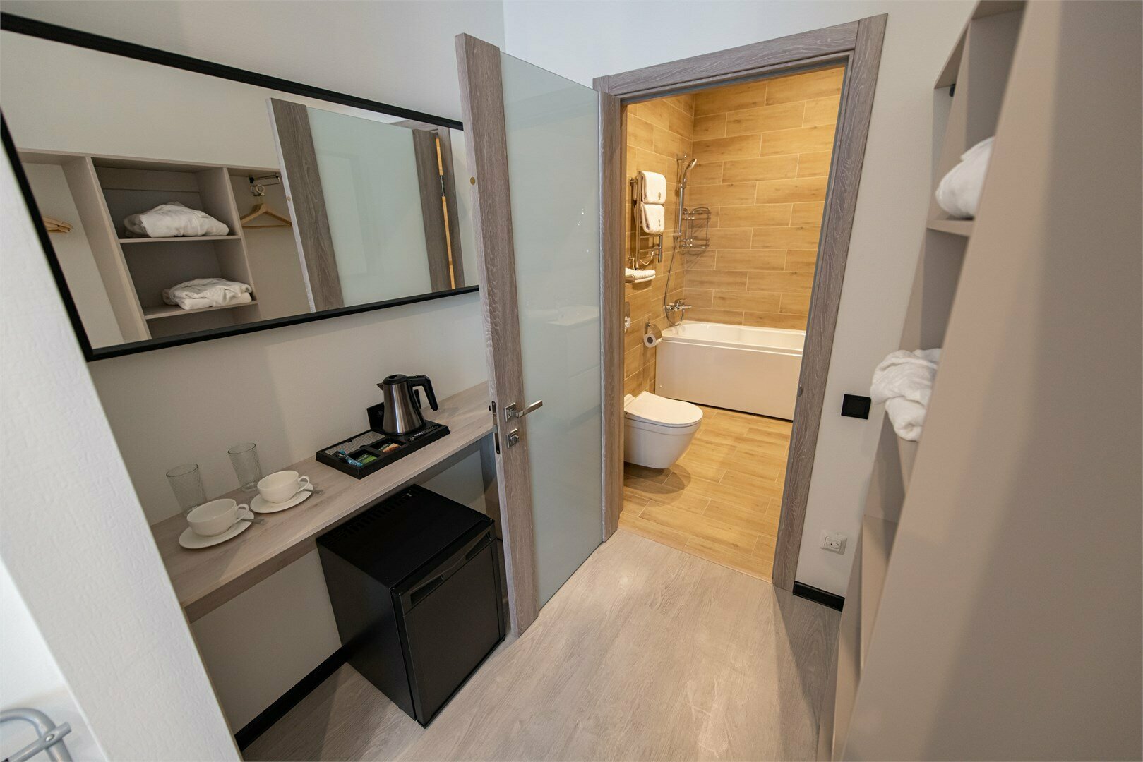 Стандарт комфорт двухместный номер с двумя раздельными или одной двуспальной кроватями