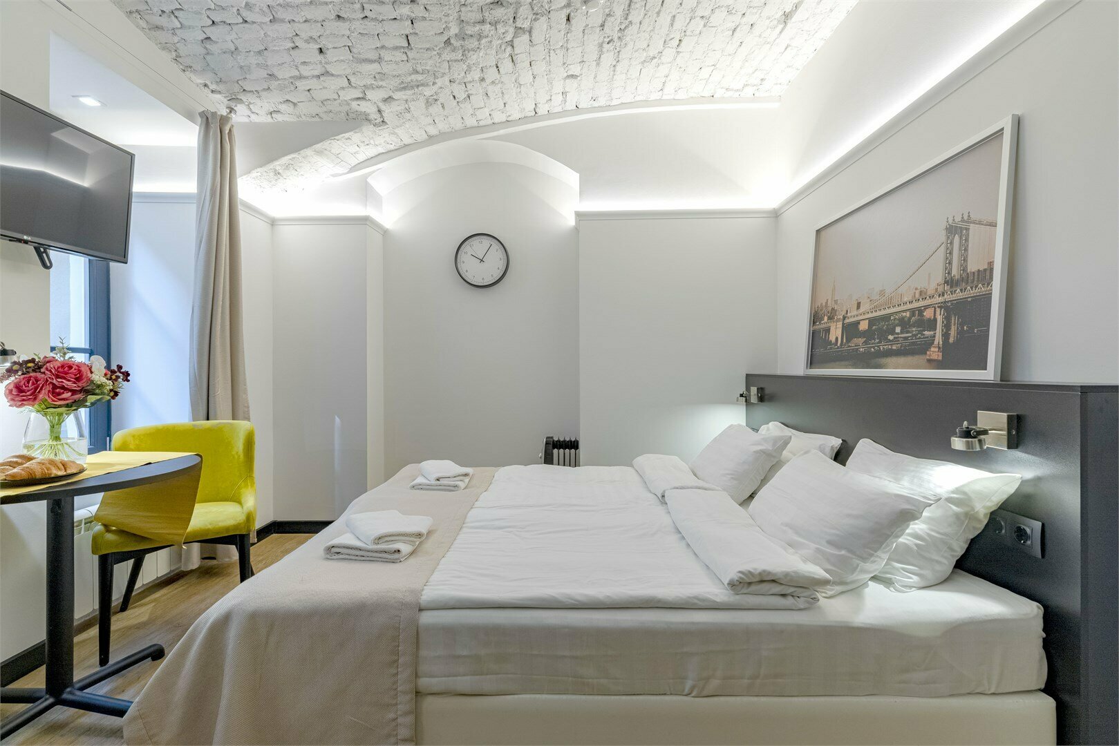 Апартаменты