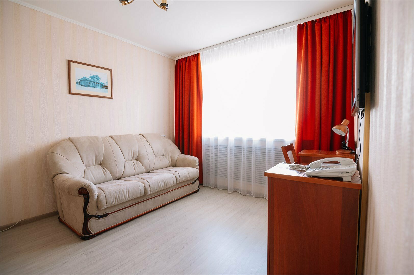 Джуниор Сюит двухкомнатный