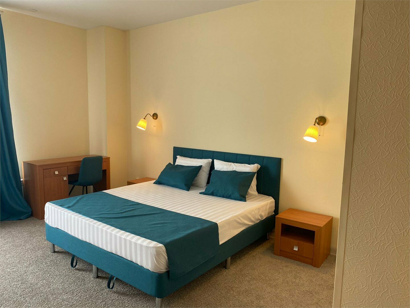 Семейный полулюкс