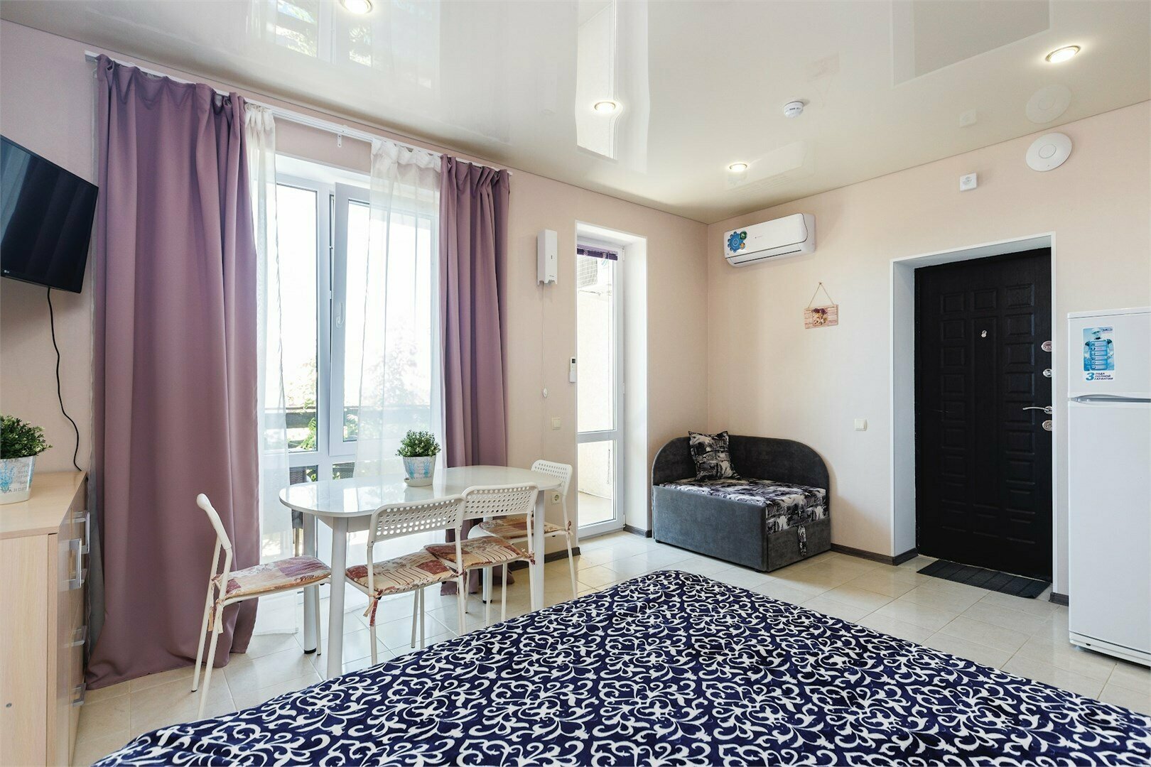 Апартаменты люкс двухкомнатные с видом на море ‌(2, 3 этаж)