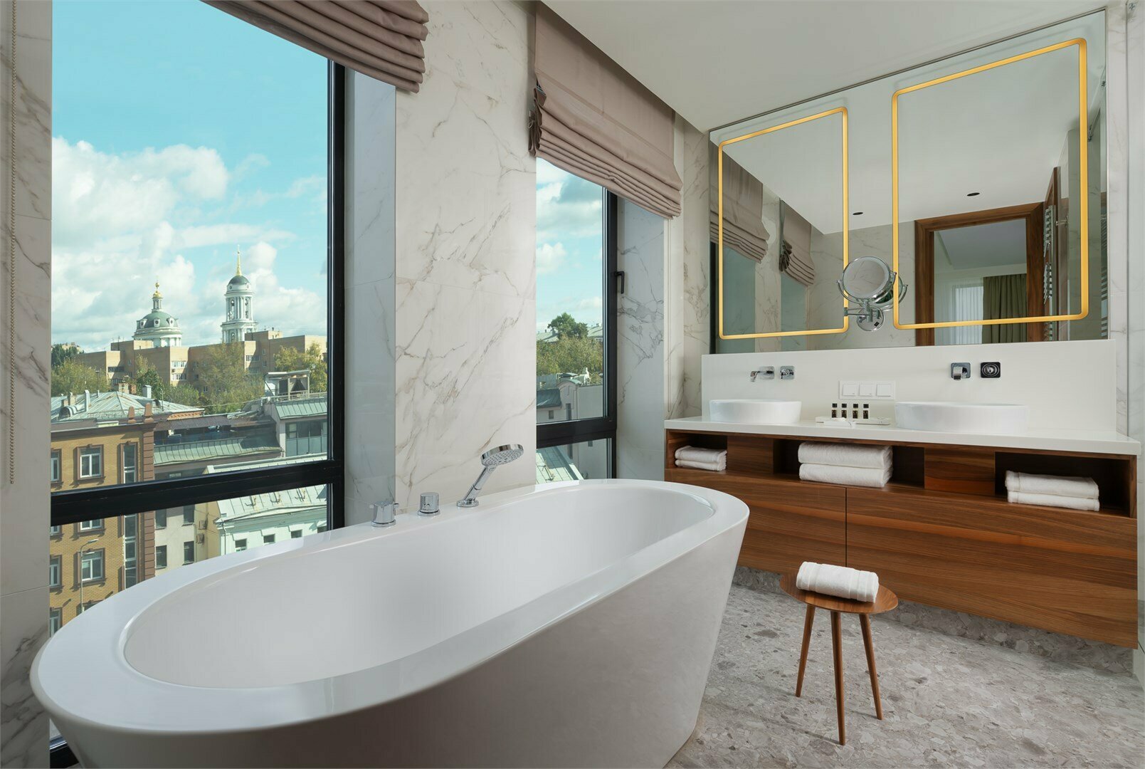 Номер Executive Suite, с видом на город - с двуспальной кроватью