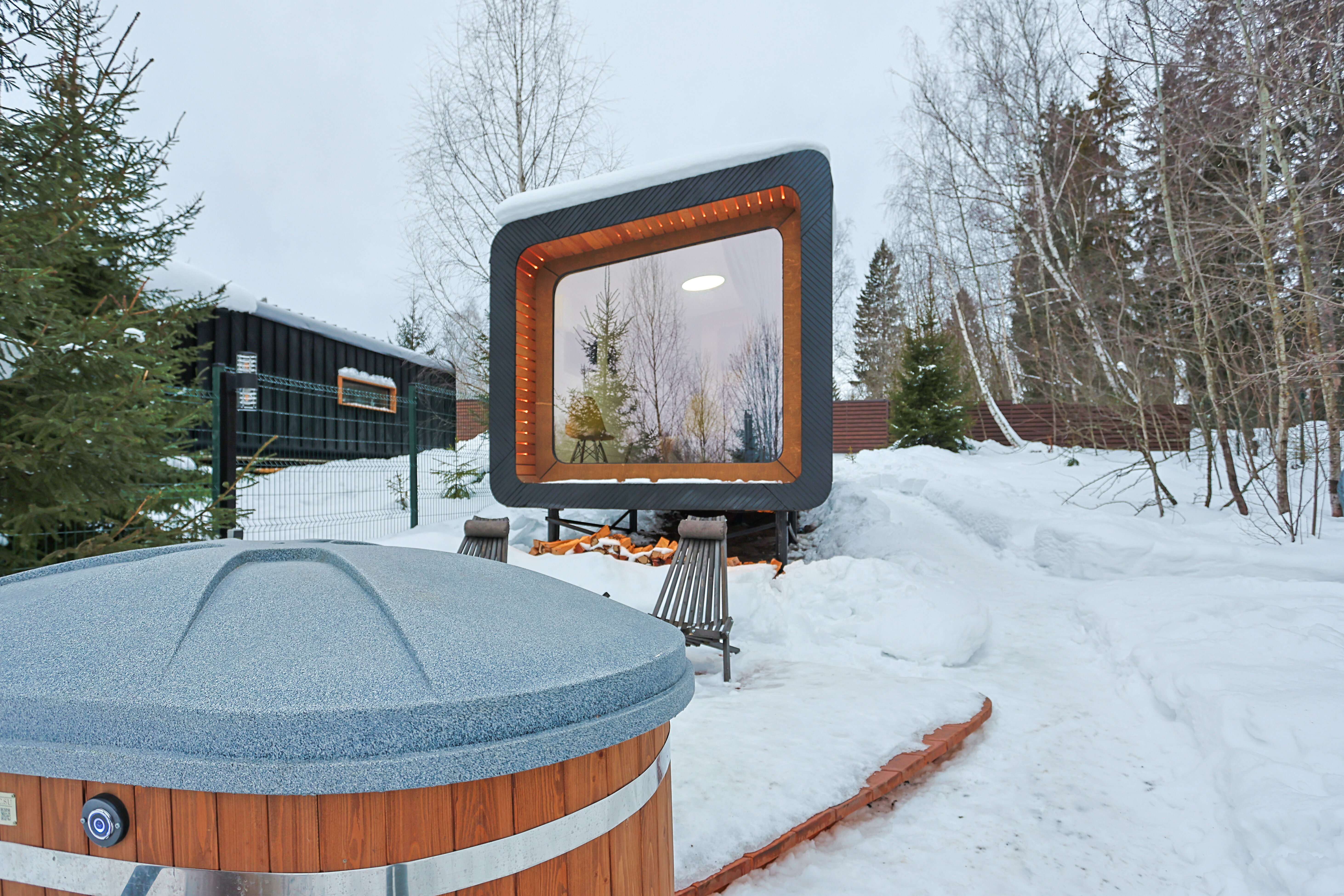 Дом с видом на лес