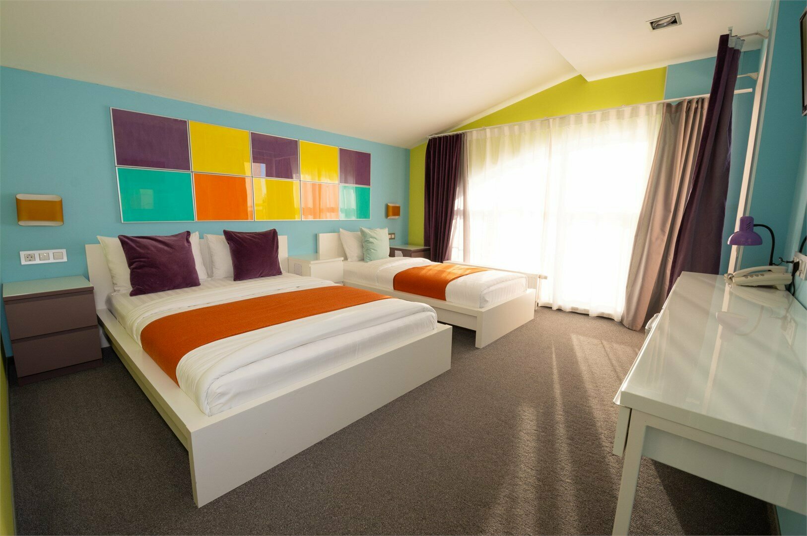 Трехместный номер с двумя кроватями