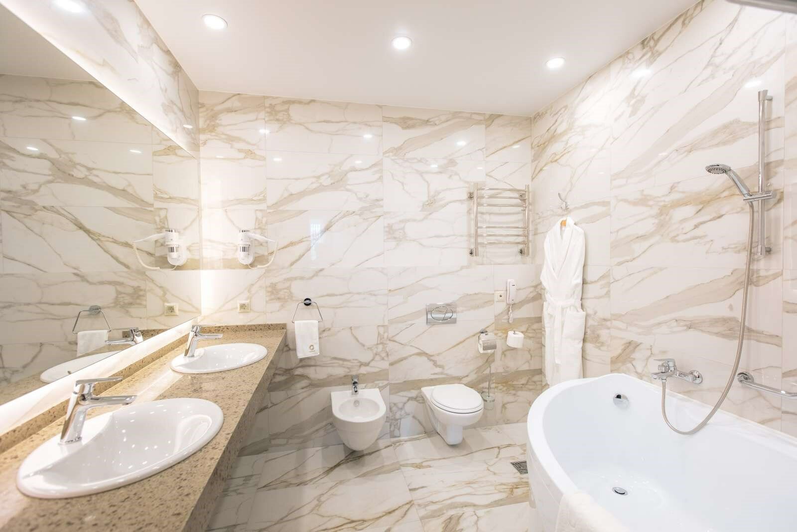 Двухкомнатный люкс