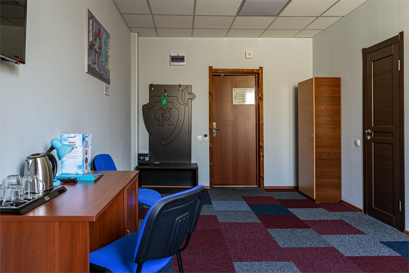 Бюджетный двухместный номер с большой кроватью