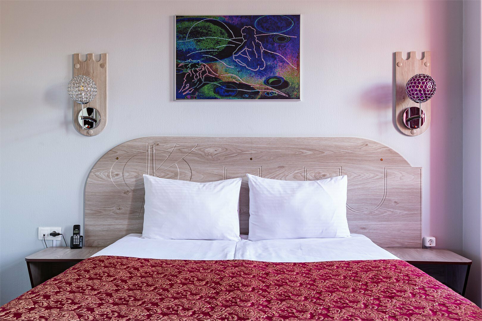 Стандартный двухместный номер с большой кроватью