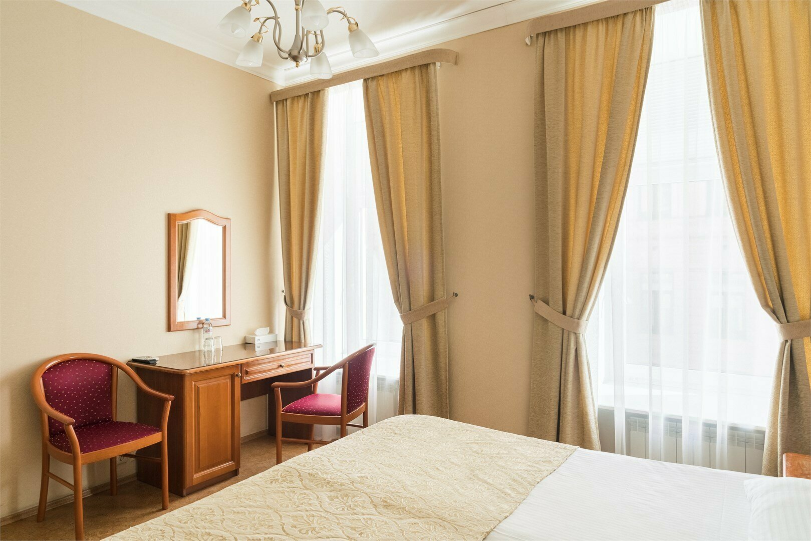 Улучшенный двухместный номер Делюкс с 1 кроватью или 2 отдельными кроватями