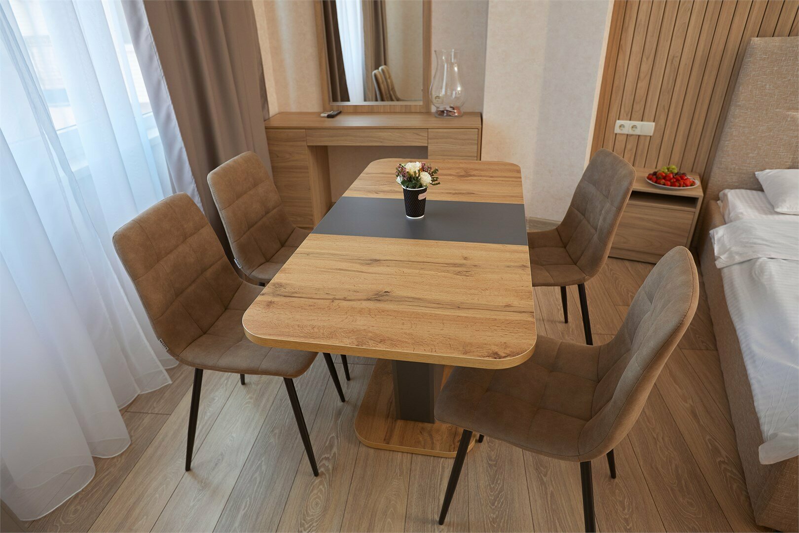 Четырехместный номер с балконом