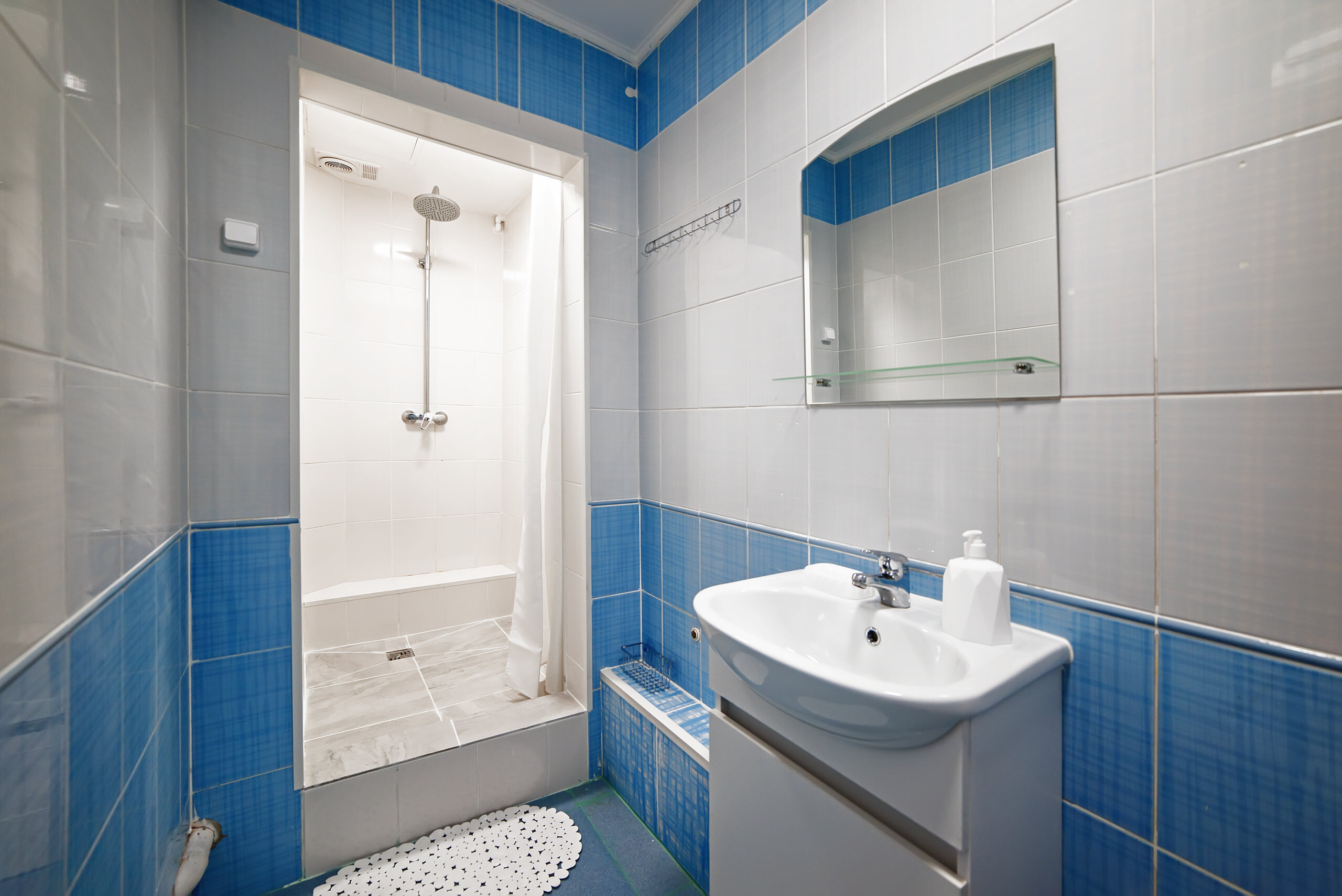 Двухместный номер с 1 кроватью и общей ванной комнатой