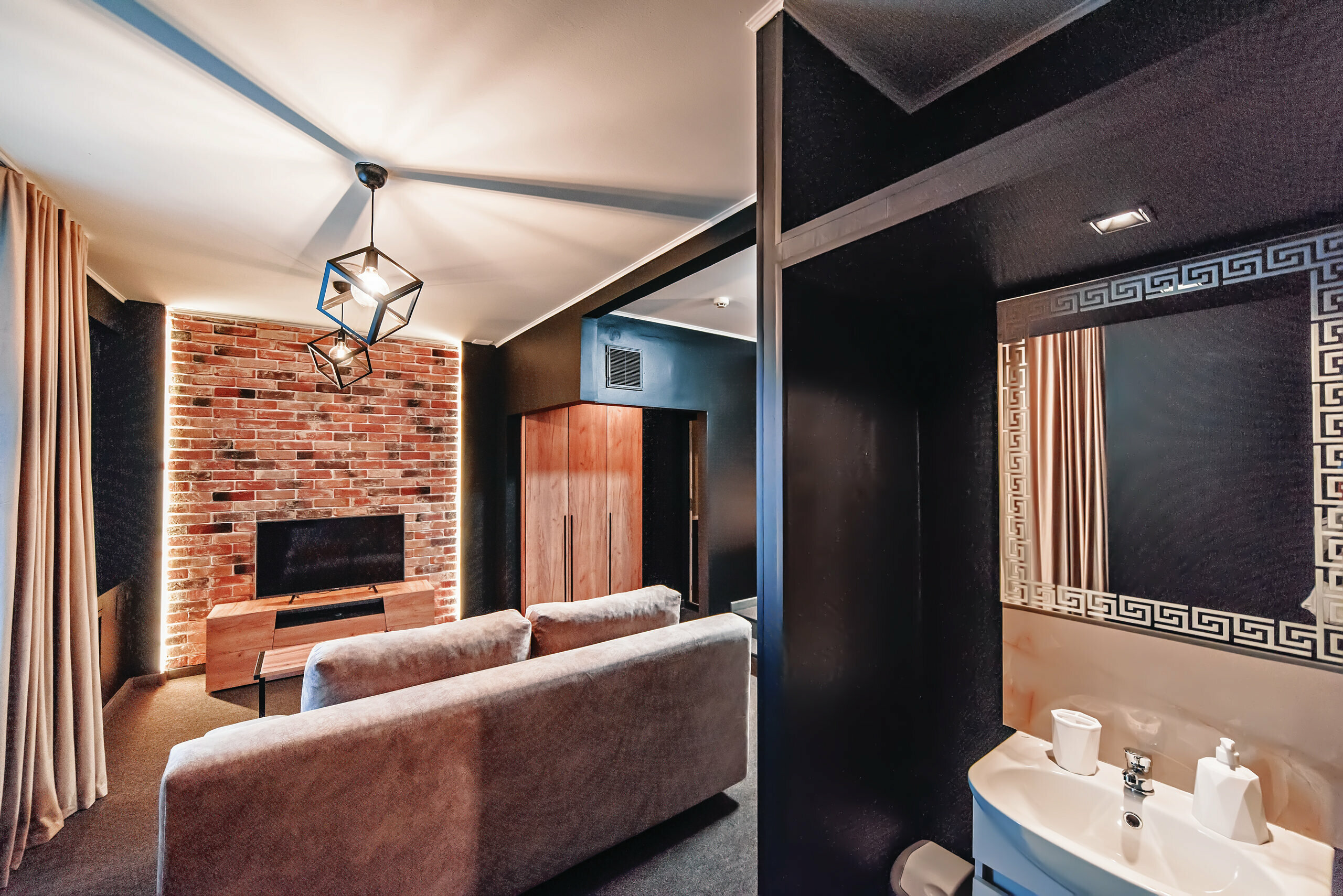 Двухместный номер с 1 кроватью и собственной ванной комнатой