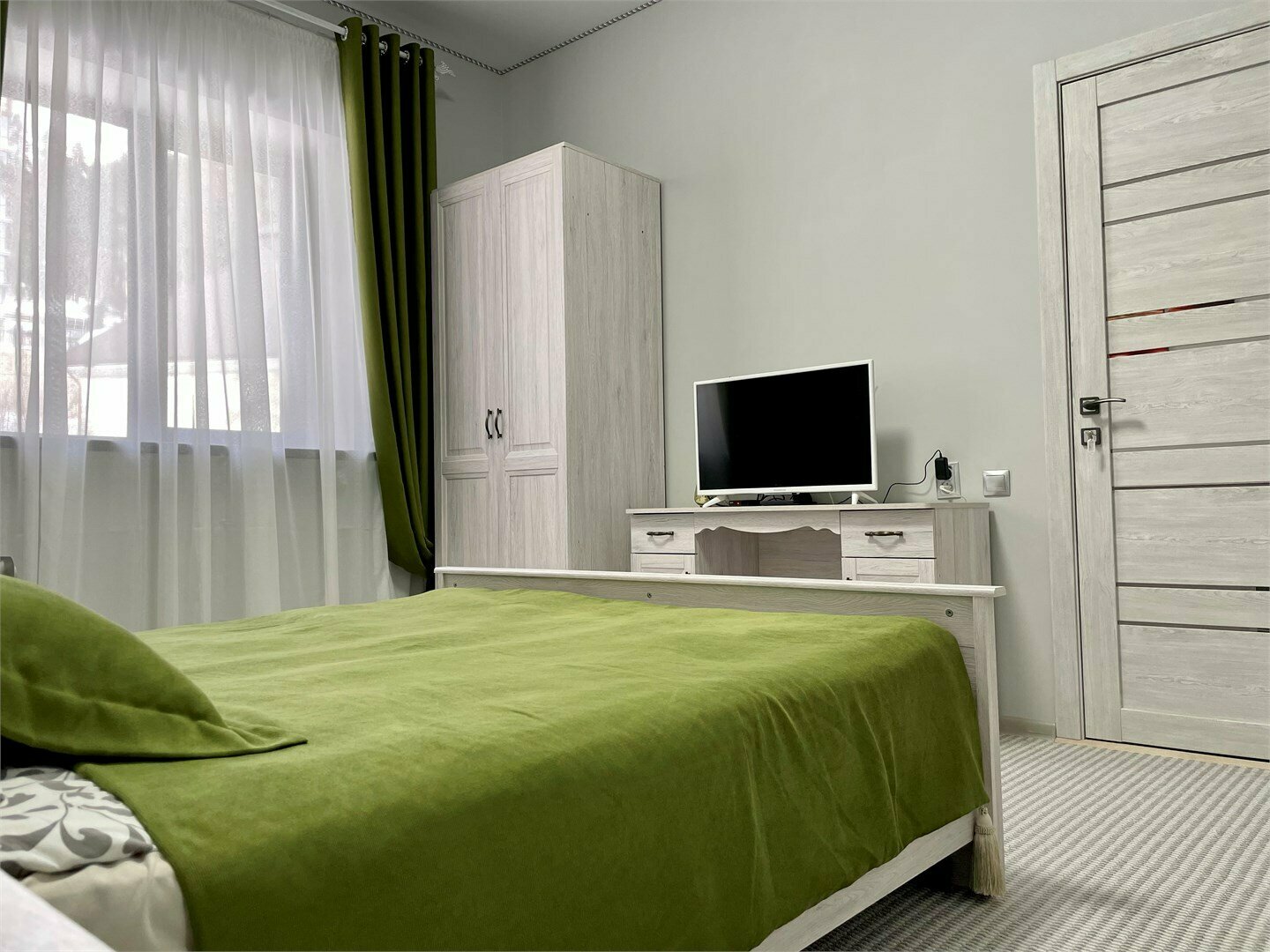 Двухместный номер с двуспальной кроватью № 8