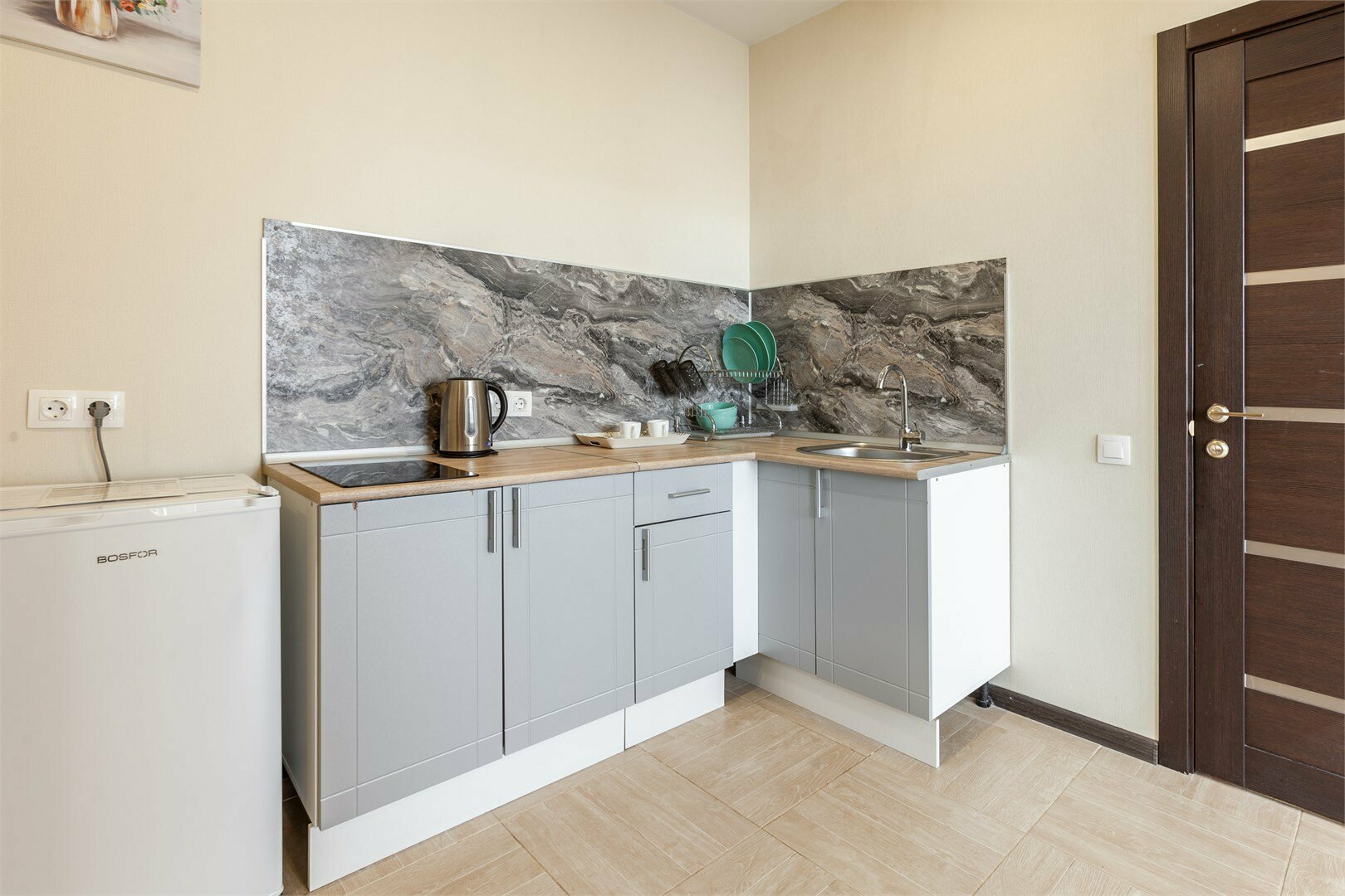 Полулюкс с кухней и большой кроватью