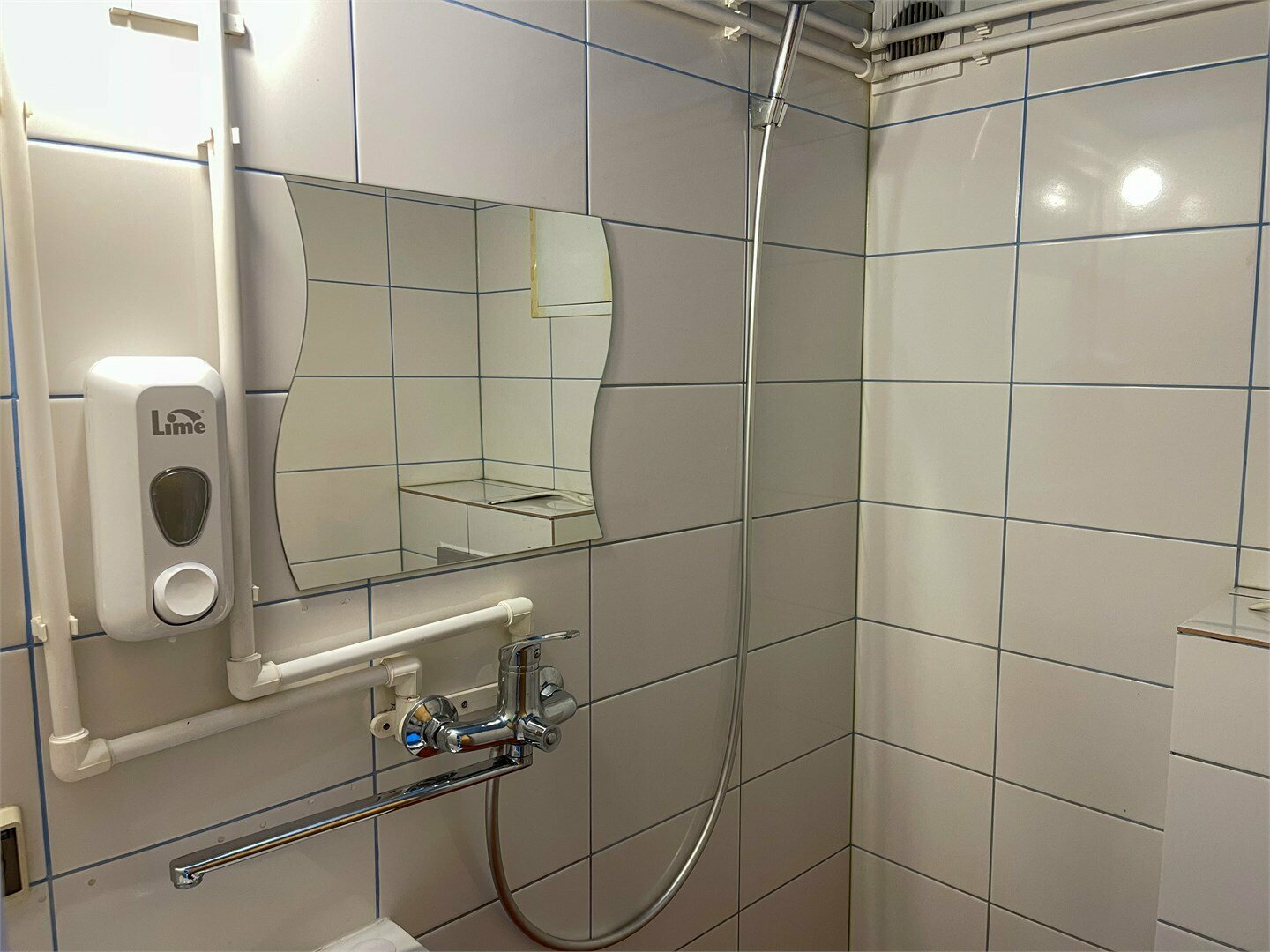 Номер с двумя двуспальными кроватями