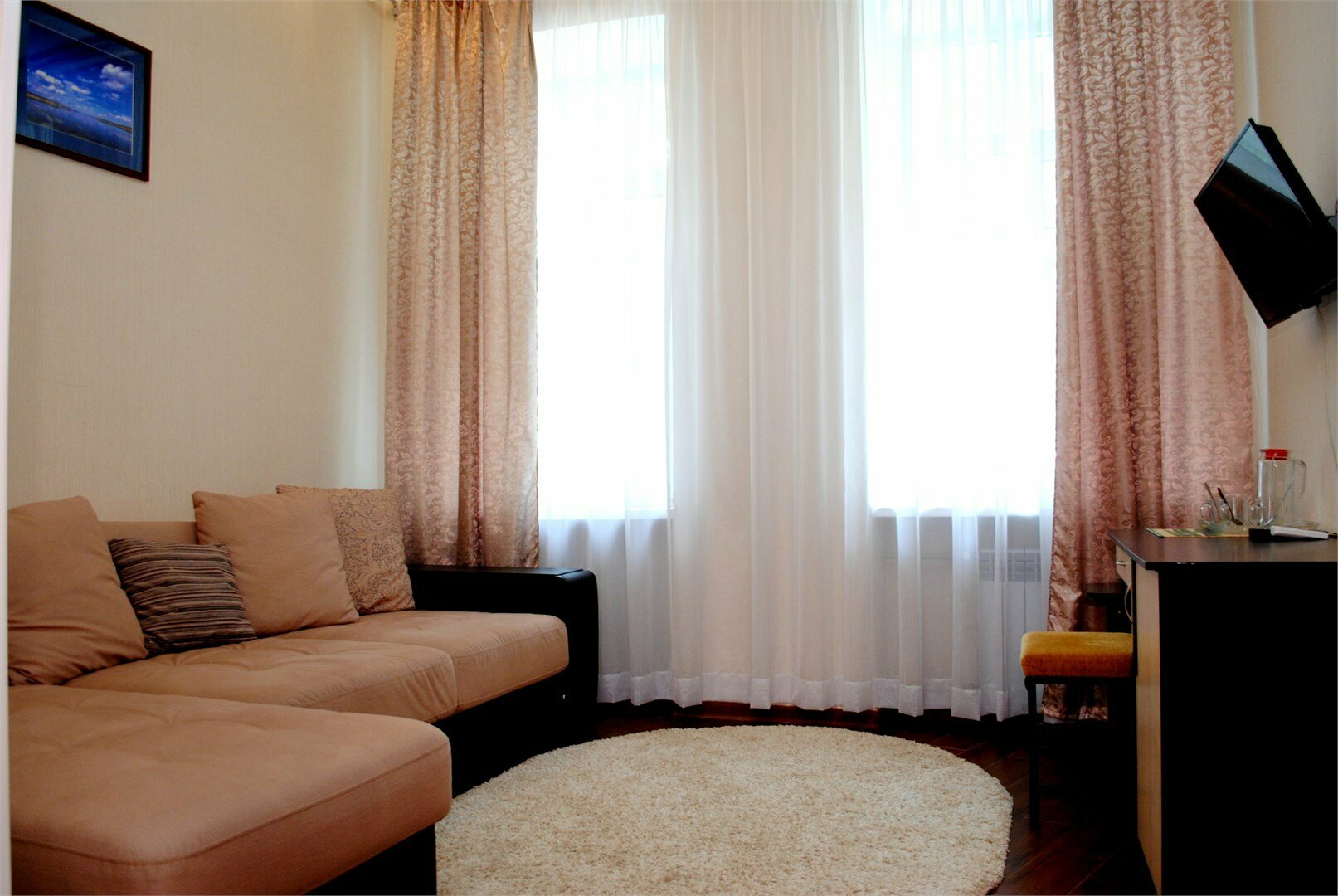 Джуниор сюит двухкомнатный