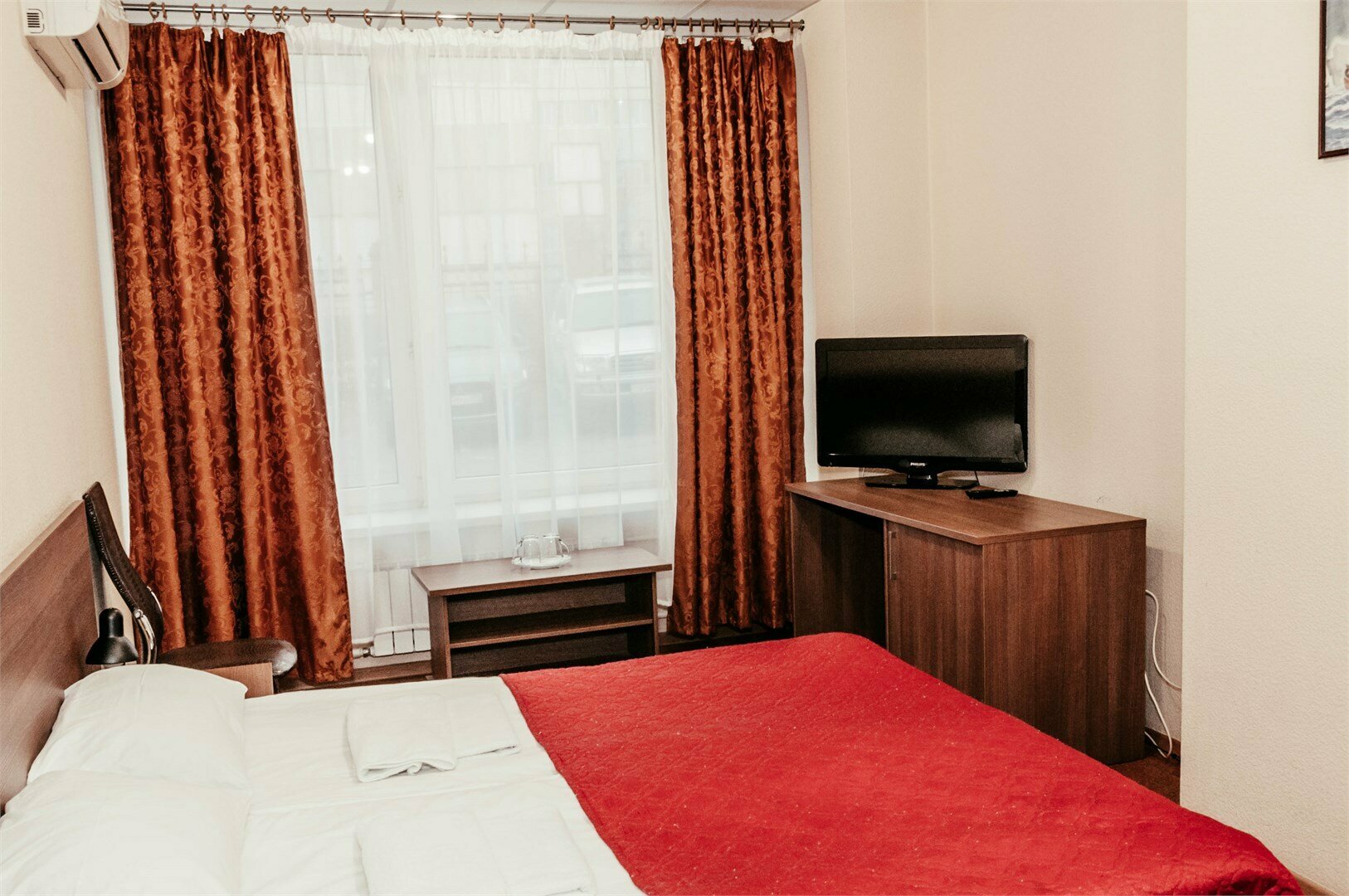 Комфорт с одной двуспальной кроватью