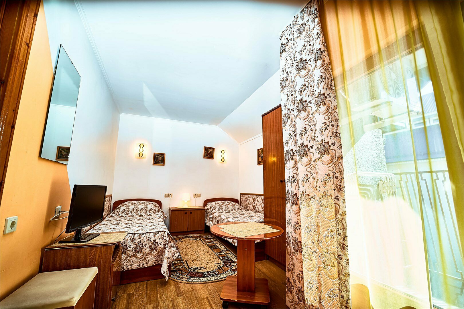 Двухместный номер с двумя одно -местными кроватями