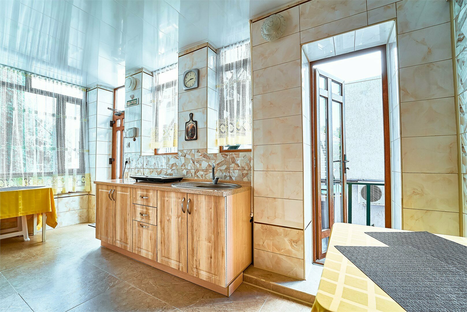 Стандартный трехместный номер